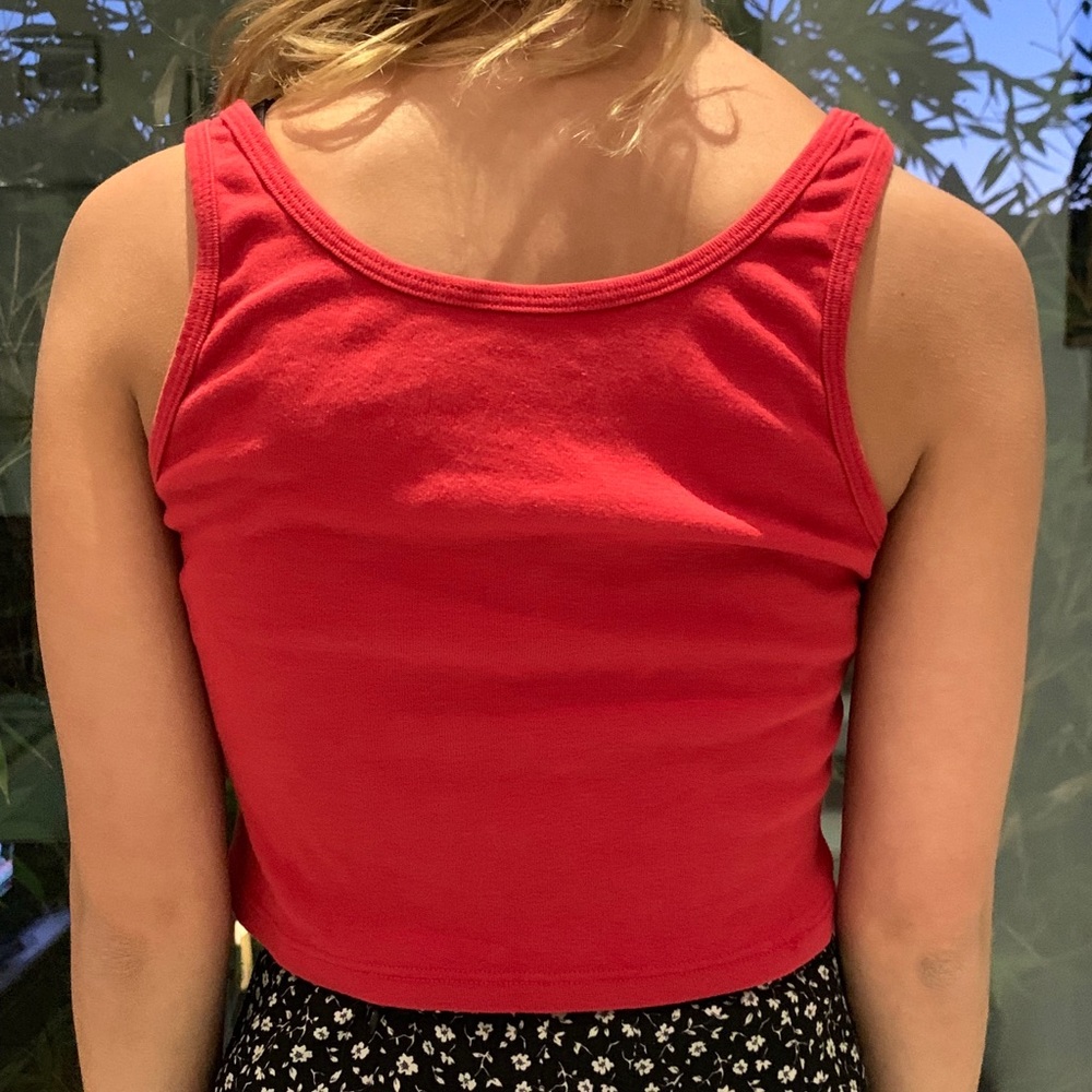 📍RED BRANDY CROPPED TANK📍 - Picture 2 of 3